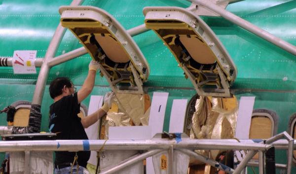 美国政府建议航司检查另一型波音737飞机