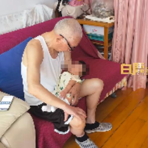 7年！上海房东爷叔帮租客做饭又带娃，租客：舍不得搬走