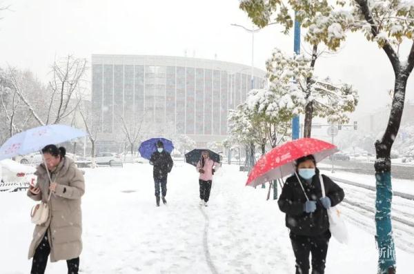 积雪最深超15厘米!江西调整应急响应为三级 积雪最深超15厘米!江西调整应急响应为三级