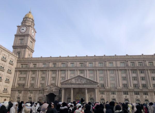 哈药六厂日均游客过万：“欢迎马铃薯公主”