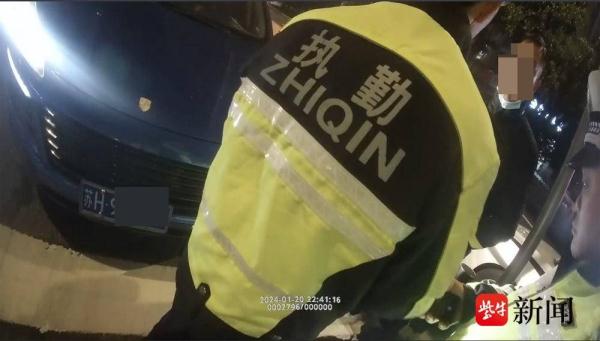 一起交通事故“撞”出三个“醉猫”，还都是接孩子放学的熊家长！