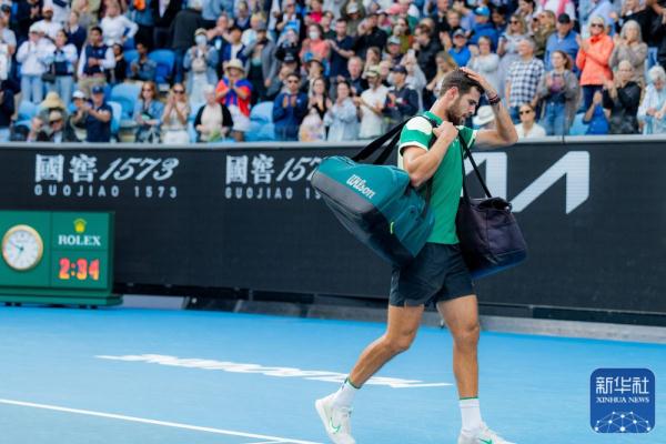 澳网:辛纳晋级八强 澳网:辛纳晋级八强