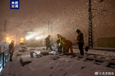南方地区部分列车受降雪影响停运或降速 请关注铁路12306网站和车站公告
