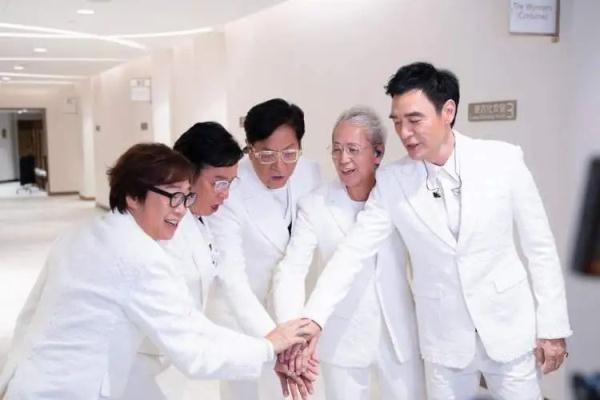 温拿五虎走过50载,他们选择“快乐地告别” 温拿五虎走过50载,他们选择“快乐地告别”