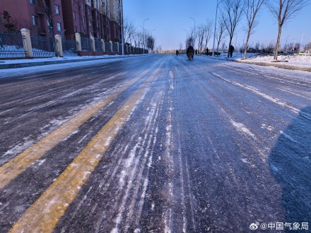 2024年首场寒潮来了 全国616个道路结冰预警预警生效中