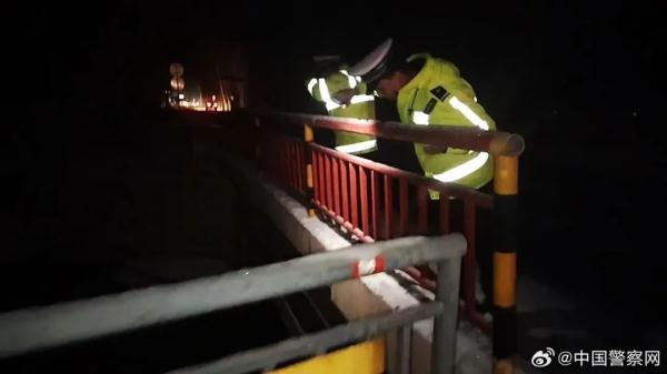 地震发生瞬间，监控记录下这些画面