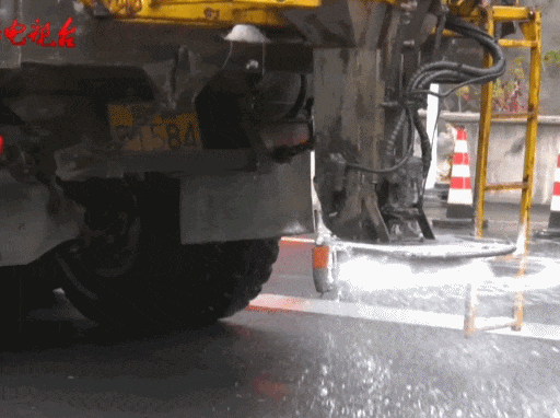 紧急！孕妇即将临盆却遇凝冻天气，幸好有他们