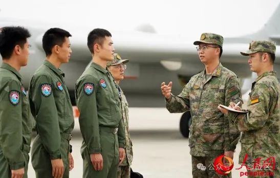 他,荣获军队科技进步三等奖,3次荣立三等功,还被中央军委表彰…… 他,荣获军队科技进步三等奖,3次荣立三等功,还被中央军委表彰……