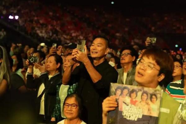 温拿五虎走过50载,他们选择“快乐地告别” 温拿五虎走过50载,他们选择“快乐地告别”