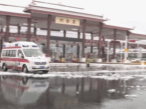 紧急！孕妇即将临盆却遇凝冻天气，幸好有他们