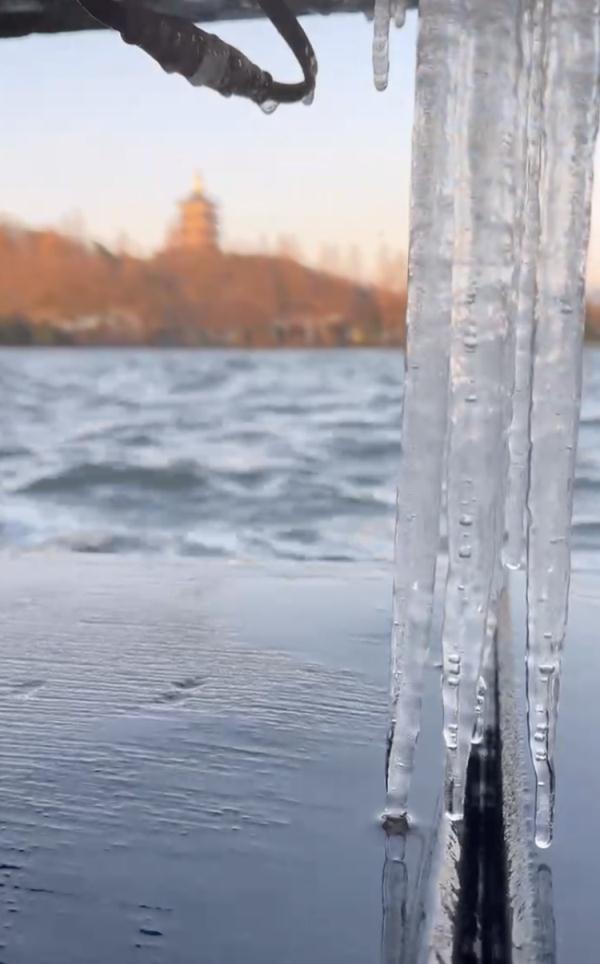 今早，西湖刷屏！杭州人朋友圈瞬间沸腾