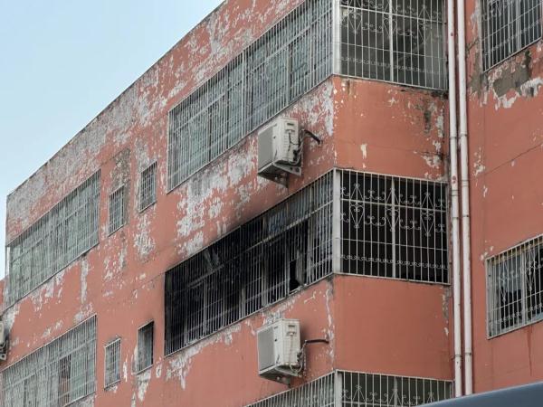 河南通报13人遇难学校火灾调查进展：起火宿舍有两个门