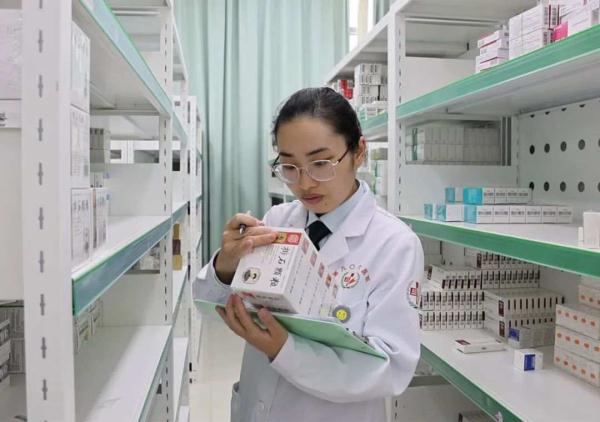 优秀!两名文职人员,荣立三等功! 优秀!两名文职人员,荣立三等功!