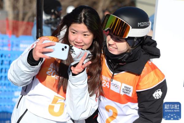 冬青奥会 | 韩林杉获自由式滑雪女子坡面障碍技巧亚军