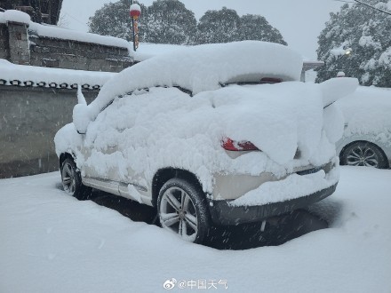 湖南暴雪已致1万多人受灾 湖南暴雪已致1万多人受灾