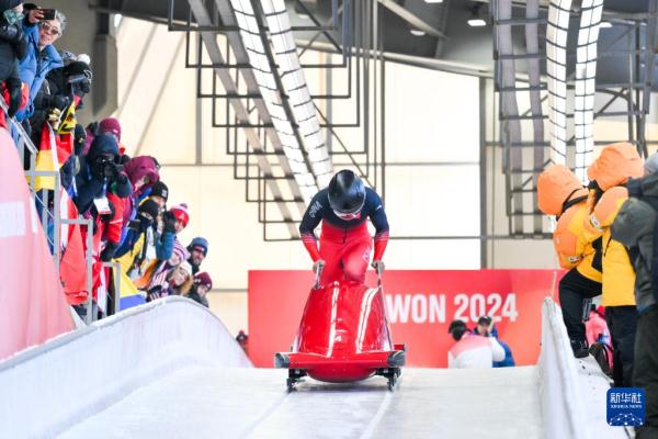 冬青奥会|雪车——男子单人:匙翔宇获铜牌 冬青奥会|雪车——男子单人:匙翔宇获铜牌
