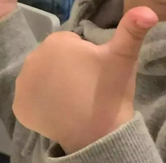 余震已1104次！新疆地震局：还将持续；地震中的手术，这一幕感动全网→