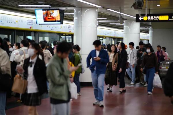 广州地铁多条线路运营时间有变！这些天延迟收车→