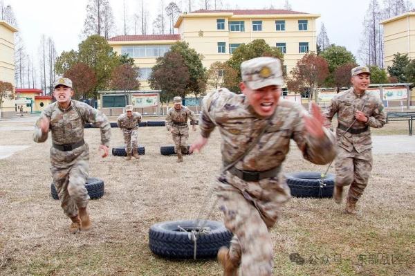 预提指挥军士,集合! 预提指挥军士,集合!
