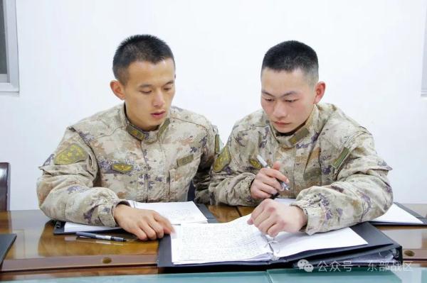 预提指挥军士,集合! 预提指挥军士,集合!