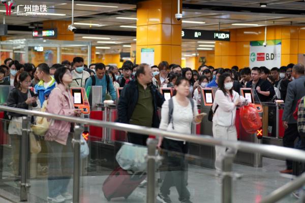 广州地铁多条线路运营时间有变！这些天延迟收车→