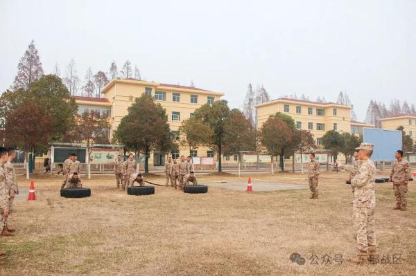 预提指挥军士,集合! 预提指挥军士,集合!