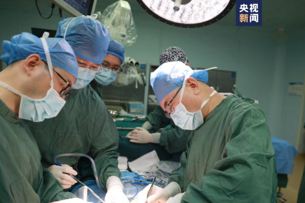 “急寻杭州藏语翻译志愿者!请联系陈医生!” “急寻杭州藏语翻译志愿者!请联系陈医生!”