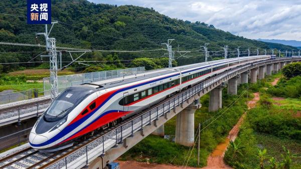 1月26日起 中老铁路国际旅客列车跨境席位增至350个 1月26日起 中老铁路国际旅客列车跨境席位增至350个