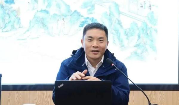 谁是你的理想型？这所高校的期末试卷，给网友整不会了……