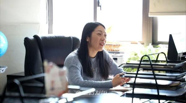 雪夜“教科书式”救人的女司机，职业：教书育人