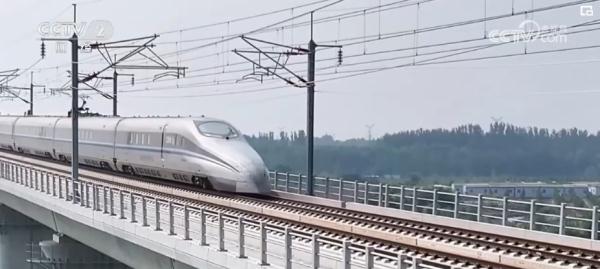 涌动春意与活力 道路“焕新”为“流动的中国”注入强劲动力
