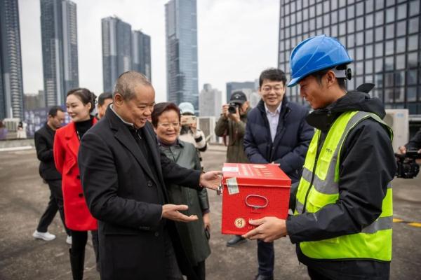 深圳开通首条黄金珠宝低空运输航线