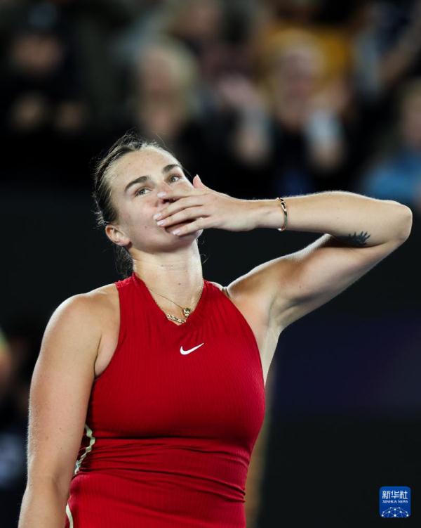 澳网：萨巴伦卡晋级女单决赛