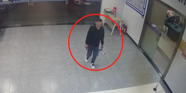 事发厦门!女子跑派出所问:我是不是在逃犯罪嫌疑人?结果...... 事发厦门!女子跑派出所问:我是不是在逃犯罪嫌疑人?结果......