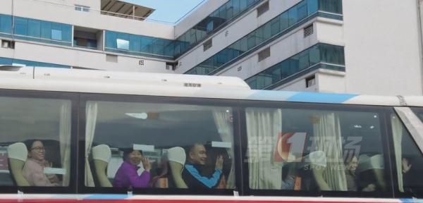 今天正式开启！深圳这些地方已人山人海！多图直击→