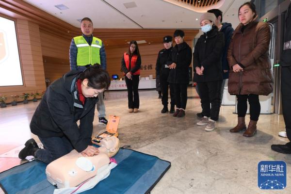 浙江建德实现重点公共场所AED全覆盖