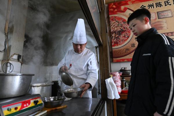 广西全州红油米粉——舌尖上红辣鲜香的非遗 广西全州红油米粉——舌尖上红辣鲜香的非遗