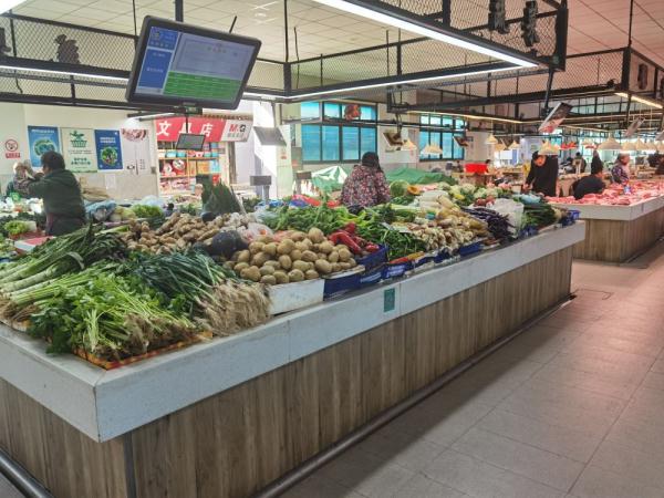 特写：宁波菜市场年味渐浓