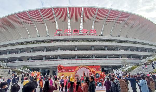 C919大飞机、“复兴号”家族新成员......它们，迎来春运首秀！