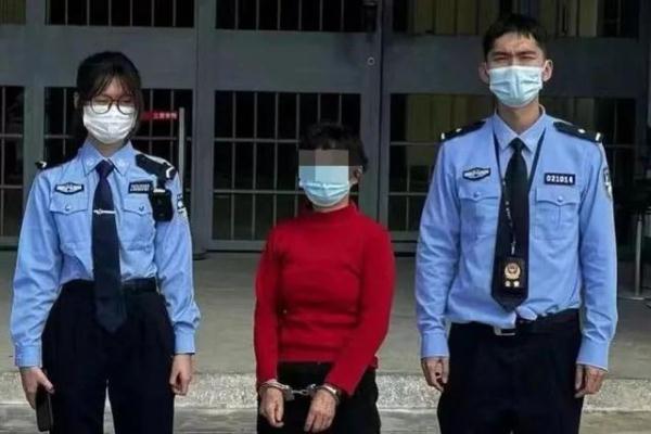 冒用、伪造证件乘机，这5人被三亚警方行政拘留