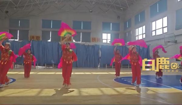 贾宝玉、孙悟空，你选谁做男友？这些考试题看蒙了…….