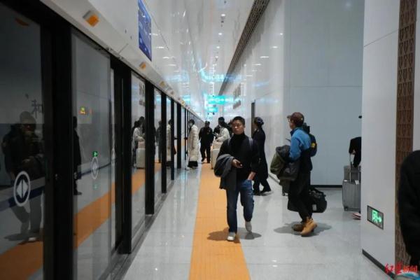 C919大飞机、“复兴号”家族新成员......它们，迎来春运首秀！