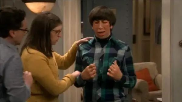 25岁女演员吃饼干后身亡，警惕！发现“苗头”及时就诊