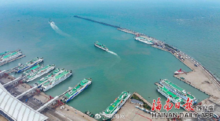 海口新海港春运首日：旅客过海“忙” 带“福”气回家