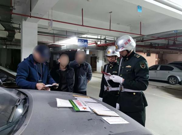 退伍后竟干这个?抓! 退伍后竟干这个?抓!