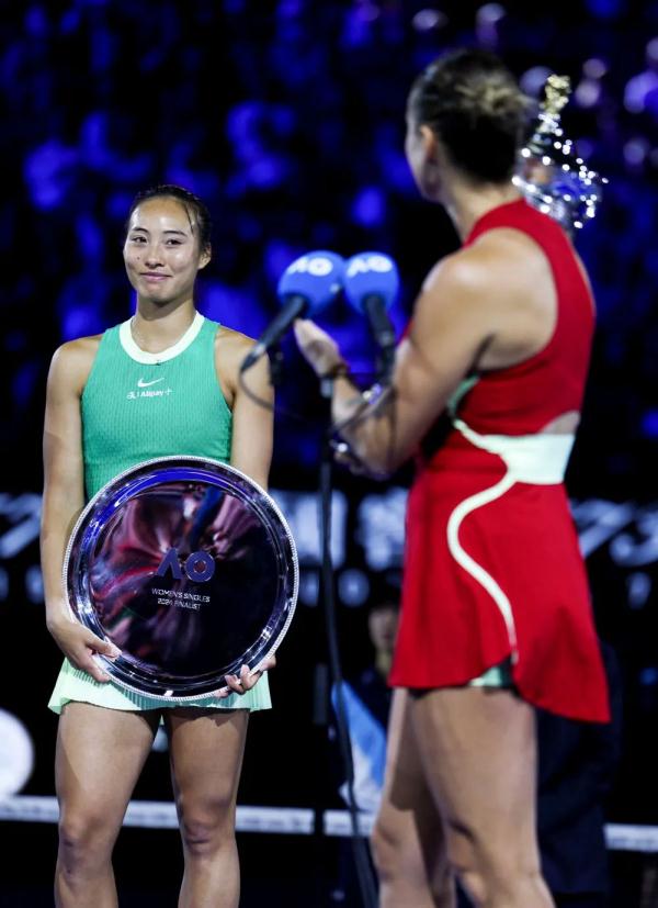 为什么是郑钦文? 为什么是郑钦文?