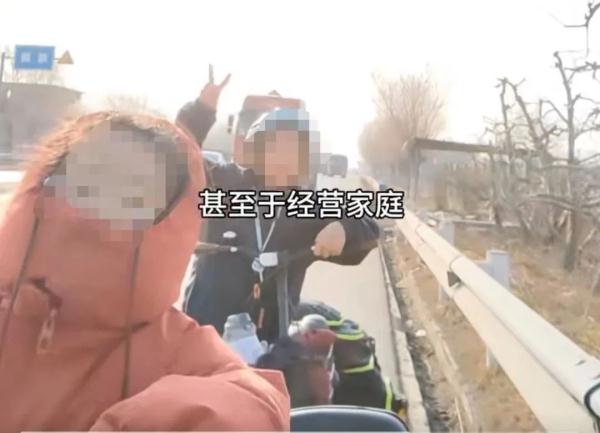 河南新乡宝妈带俩娃一路骑行去北京:与其报培训班,不如锻炼毅力 河南新乡宝妈带俩娃一路骑行去北京:与其报培训班,不如锻炼毅力