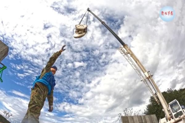 “中国蓝盔”再获好评! “中国蓝盔”再获好评!