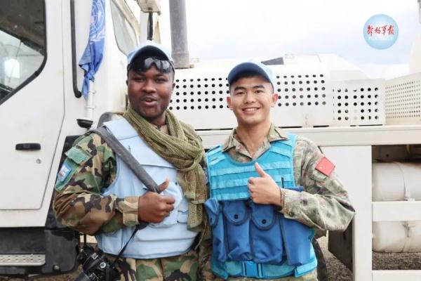 “中国蓝盔”再获好评! “中国蓝盔”再获好评!