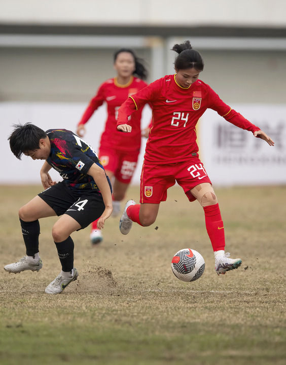 足球——U20女足邀请赛：中国队战平韩国队